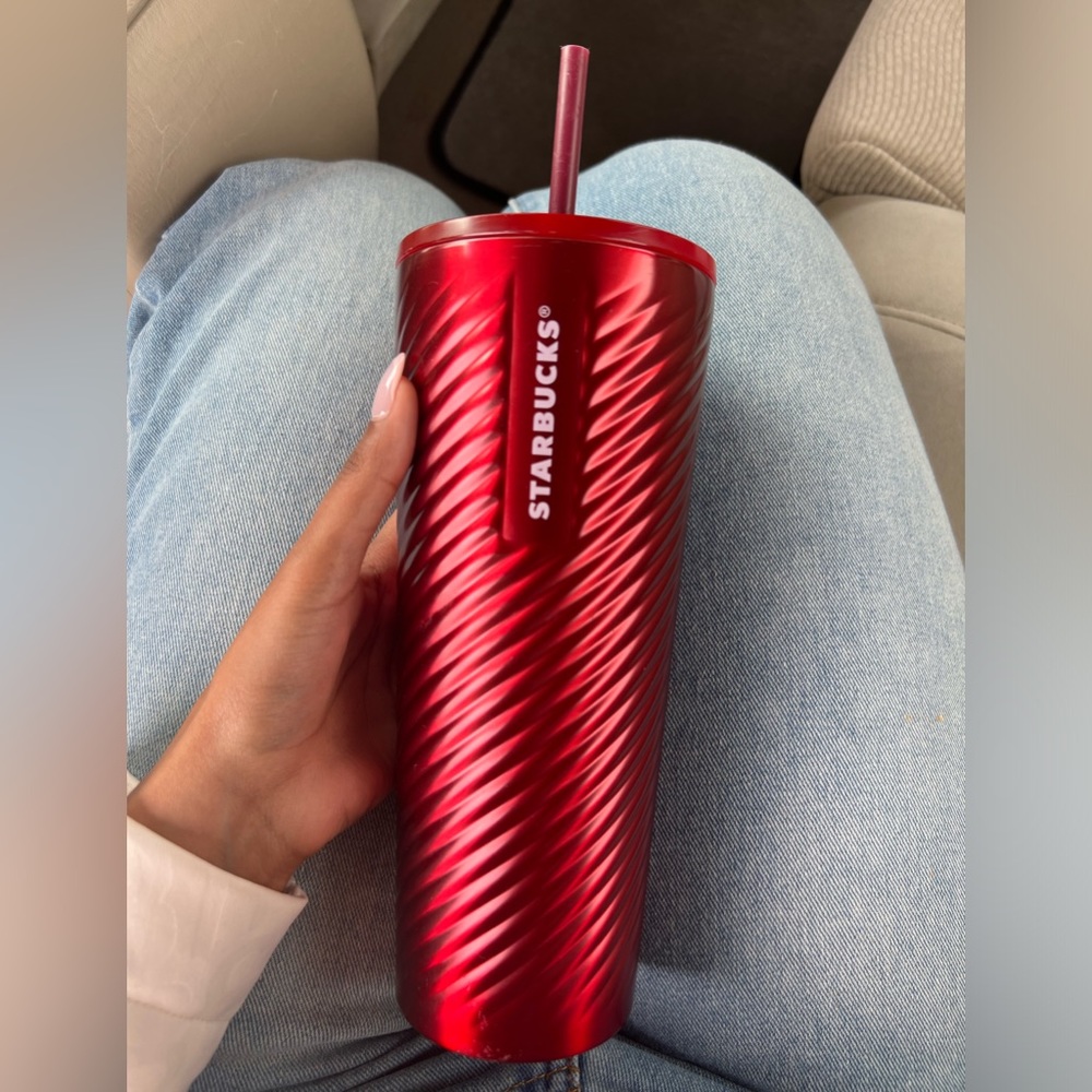 Red Starbucks cup